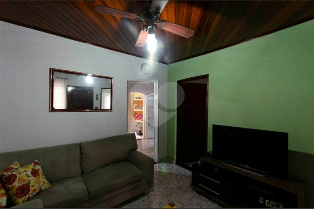 Casa à venda com 80m², 2 quartos e 1 vaga