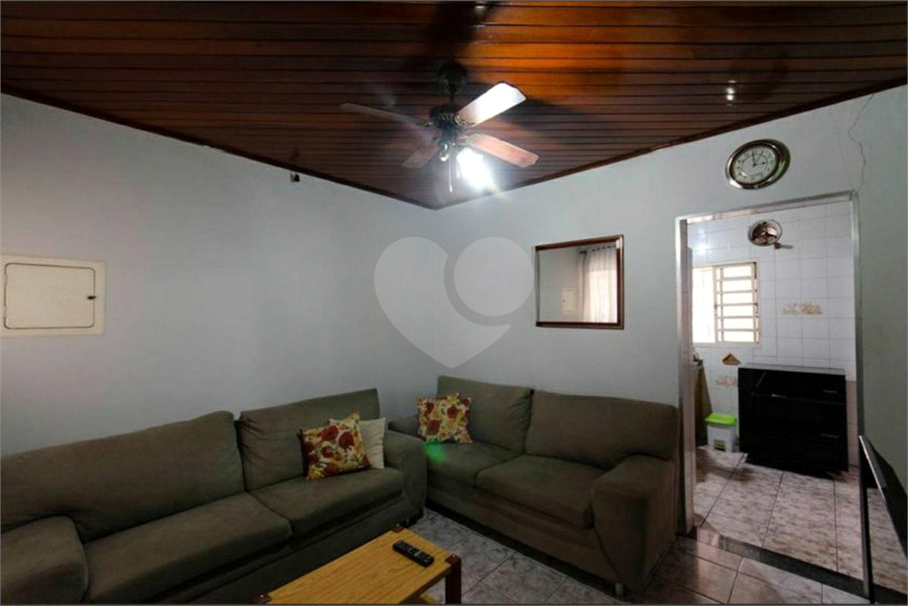 Casa à venda com 80m², 2 quartos e 1 vaga