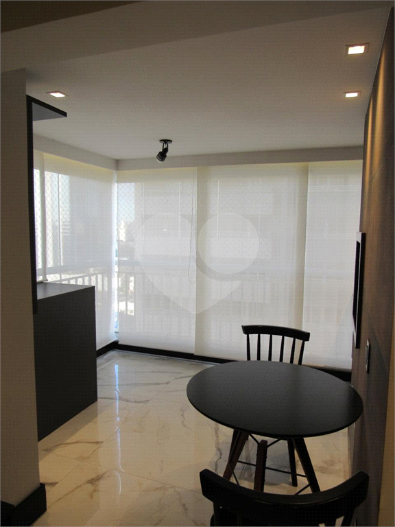 APARTAMENTO em BARRA FUNDA