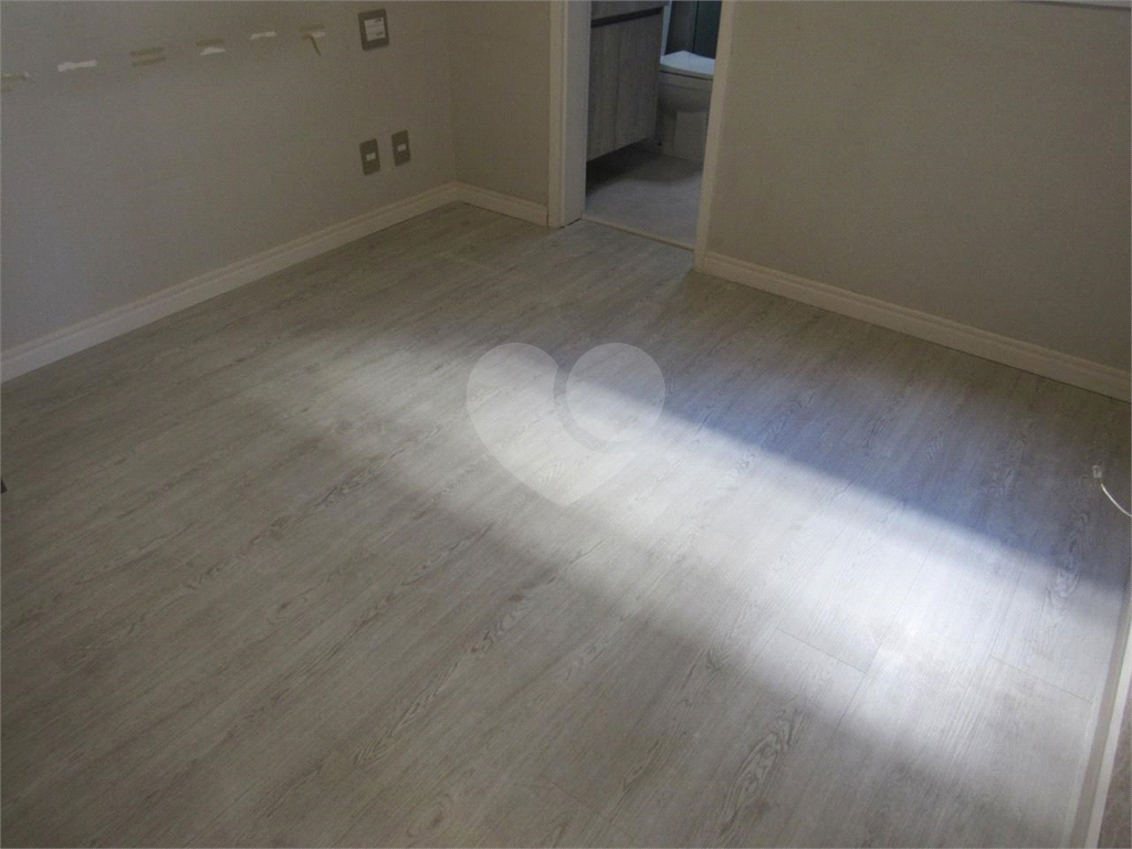 APARTAMENTO em BARRA FUNDA