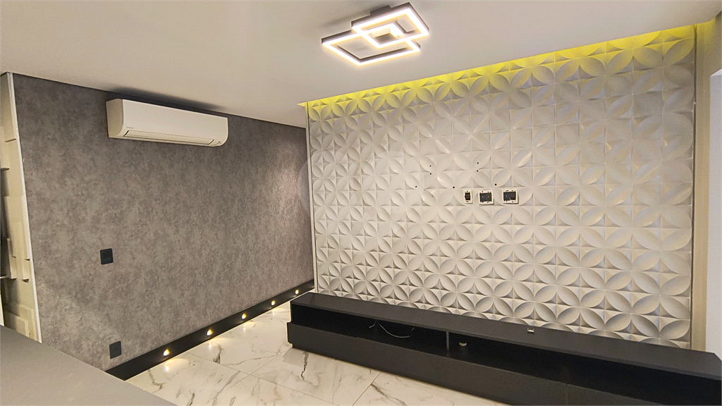 APARTAMENTO em BARRA FUNDA