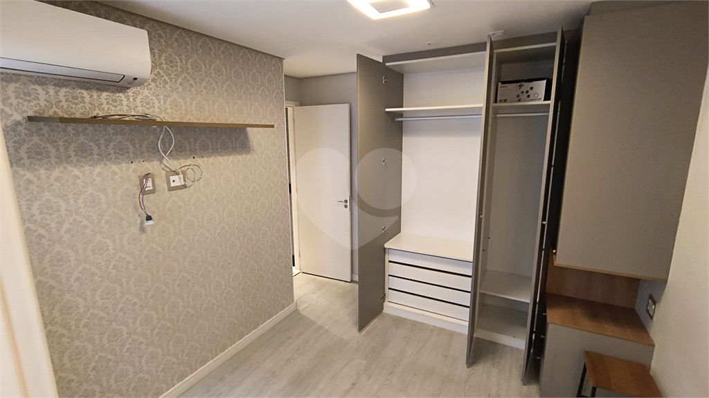 APARTAMENTO em BARRA FUNDA