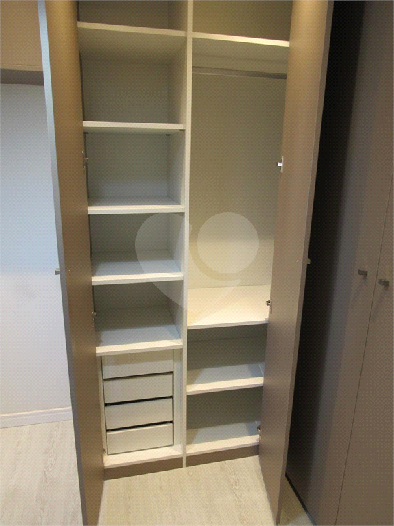 APARTAMENTO em BARRA FUNDA