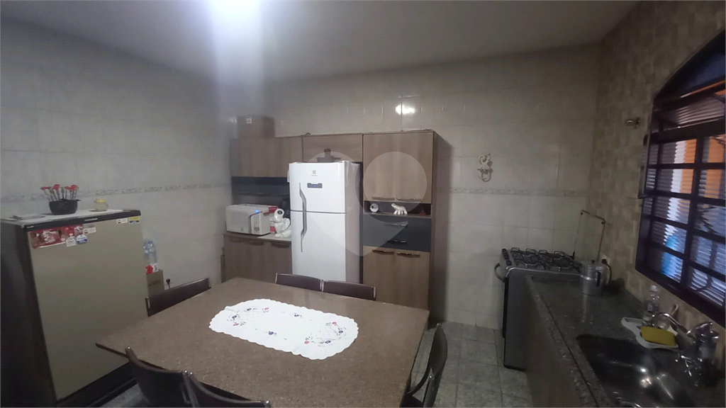 Casa à venda com 3 quartos, 138m² - Foto 13