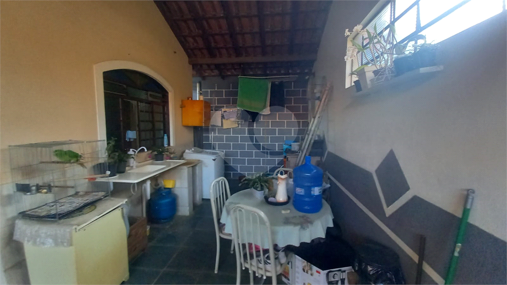 Casa à venda com 3 quartos, 138m² - Foto 14