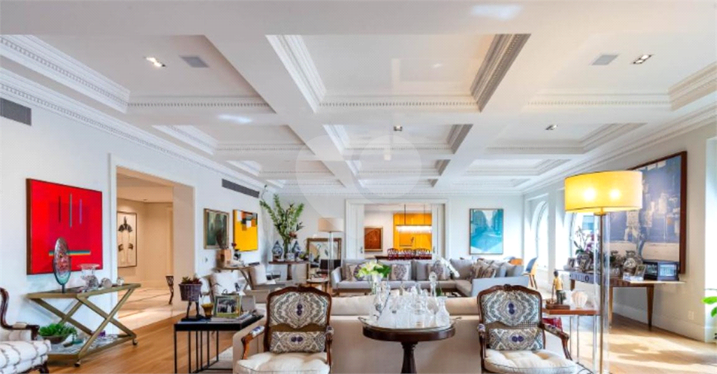 Apartamento à venda no Jardim Europa