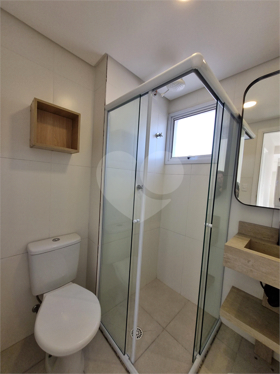 Locação Apartamento com 2 Dormitórios e Sacada – A 500m do Metrô Parada Inglesa *NOVO e mobiliado*