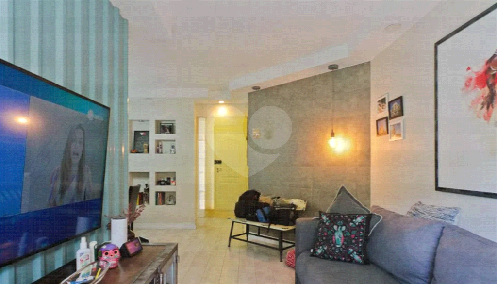 APARTAMENTO em CASA VERDE