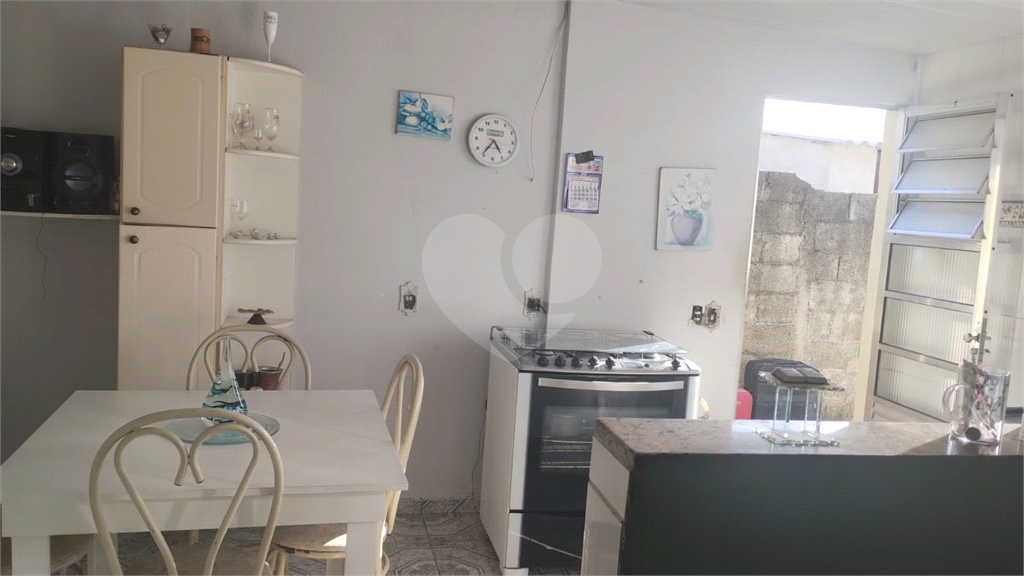 Casa à venda com 3 quartos, 140m² - Foto 2