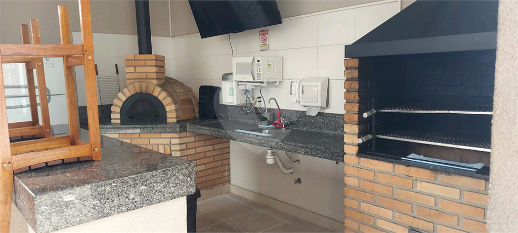 02 Dormitórios,01 vaga a 5minutos do Metrô