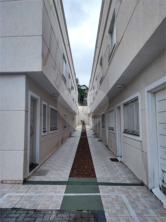 Casa á Venda Condominio | 2 dorm sendo 2 suites | 70m²  1 vaga Vila  Guacá