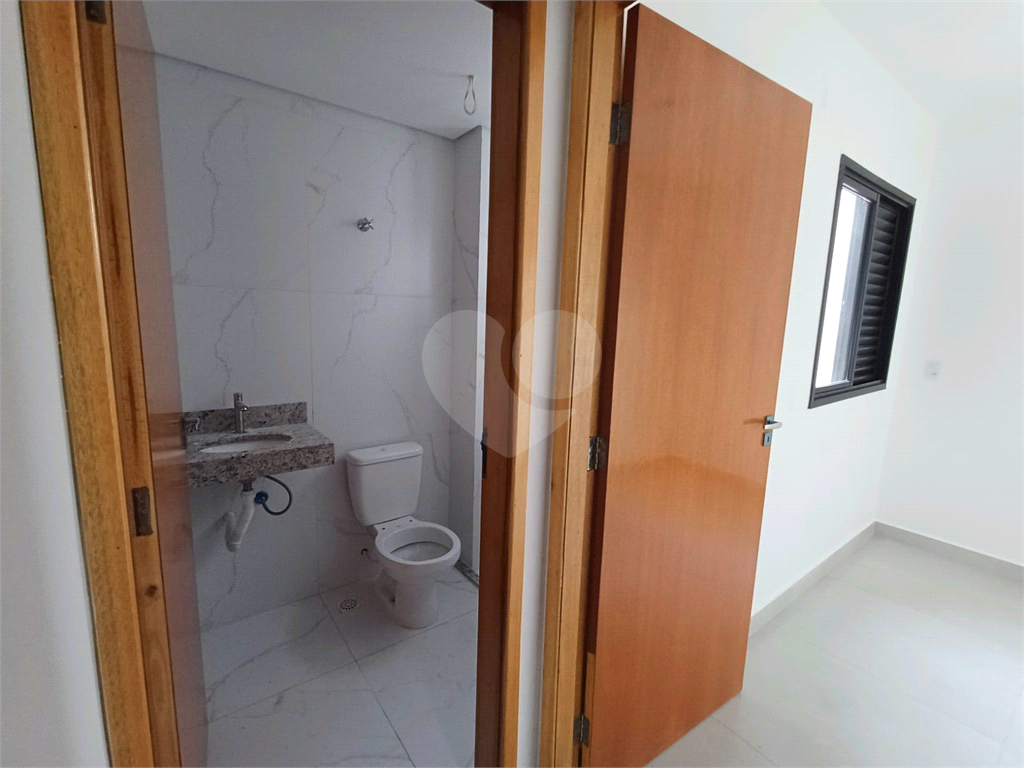 Apartamento novo à venda 27m² com 1 dormitório, 1 banheiro, sala bem iluminada e planta inteligente