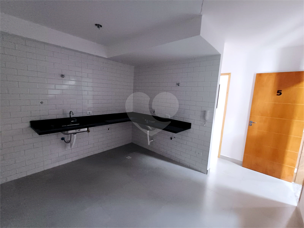 Apartamento novo à venda 27m² com 1 dormitório, 1 banheiro, sala bem iluminada e planta inteligente