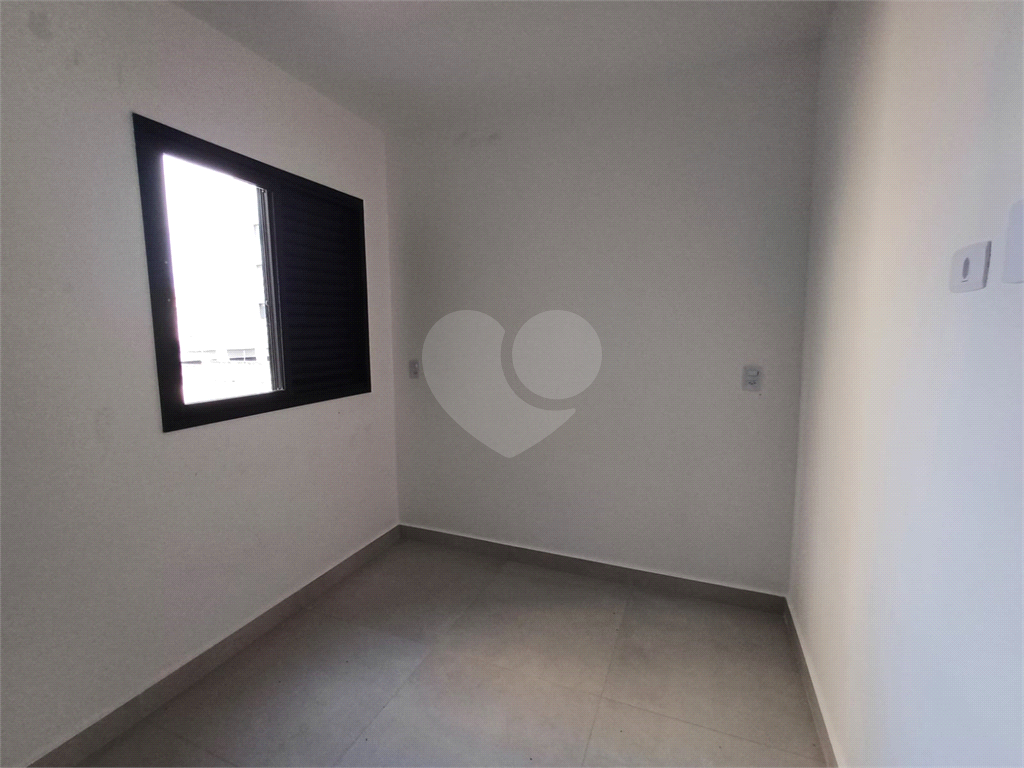 Apartamento novo à venda 27m² com 1 dormitório, 1 banheiro, sala bem iluminada e planta inteligente