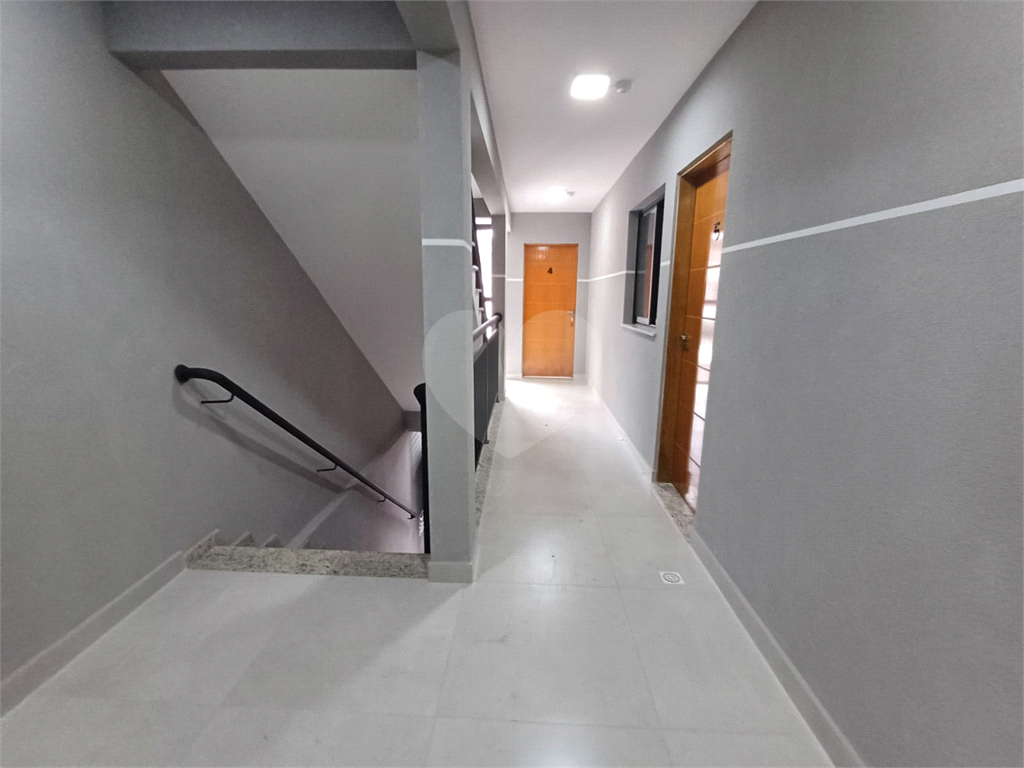 Apartamento novo à venda 27m² com 1 dormitório, 1 banheiro, sala bem iluminada e planta inteligente