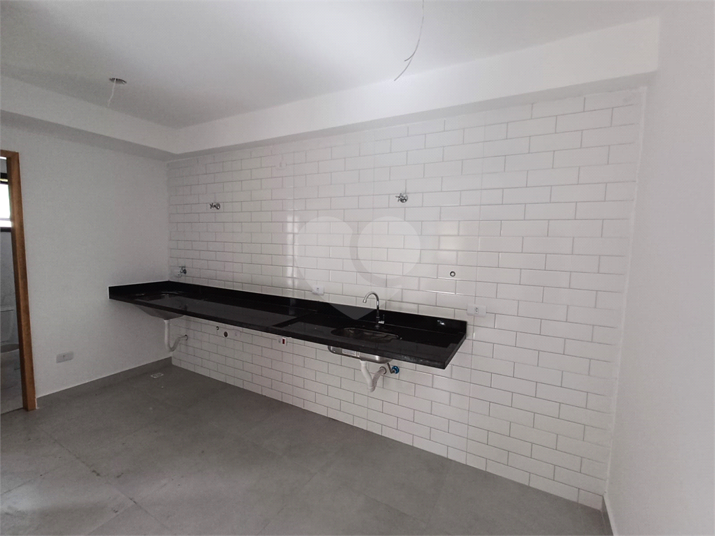Apartamento novo à venda 29m² com 1 dormitório, 1 banheiro, sala bem iluminada e planta inteligente