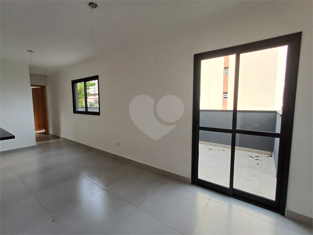 Apartamento novo à venda com 115m²  2 dormitório,1 suíte,  1 banheiro, sala bem iluminada e planta inteligente