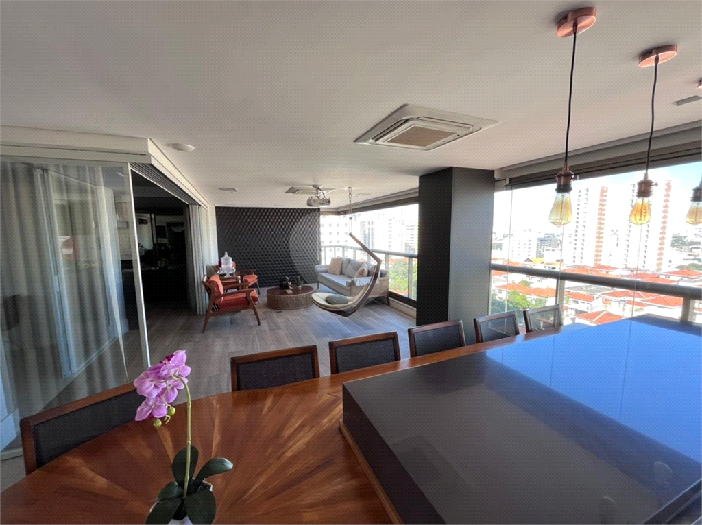 Apartamento Alto Padrão à Venda em Santana – 250m² | 4 Suítes | 6 Vagas