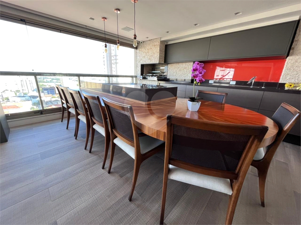 Apartamento Alto Padrão à Venda em Santana – 250m² | 4 Suítes | 6 Vagas