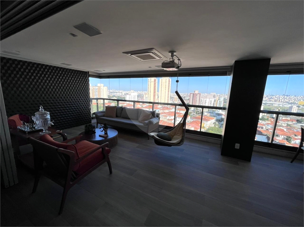 Apartamento Alto Padrão à Venda em Santana – 250m² | 4 Suítes | 6 Vagas