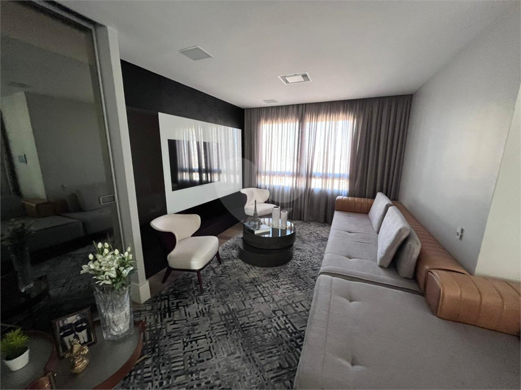 Apartamento Alto Padrão à Venda em Santana – 250m² | 4 Suítes | 6 Vagas