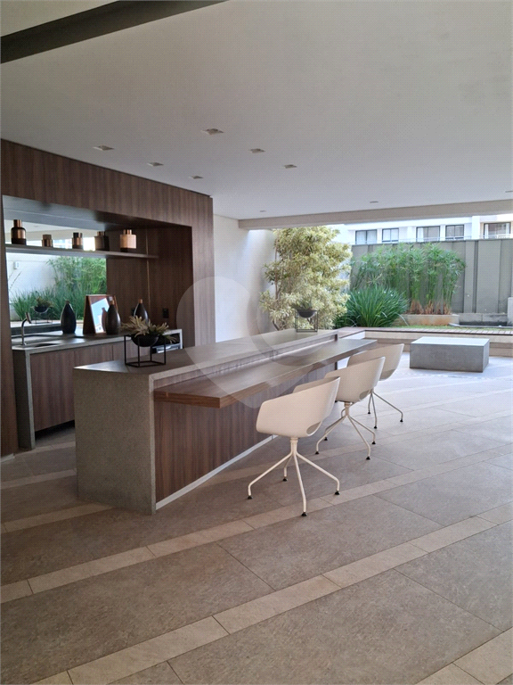 APARTAMENTO em PERDIZES