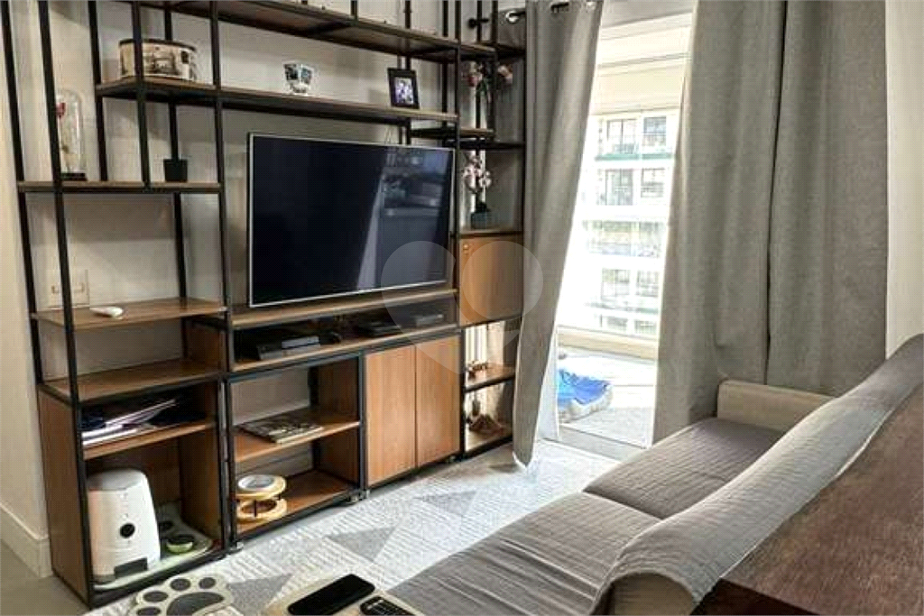 APARTAMENTO em PERDIZES