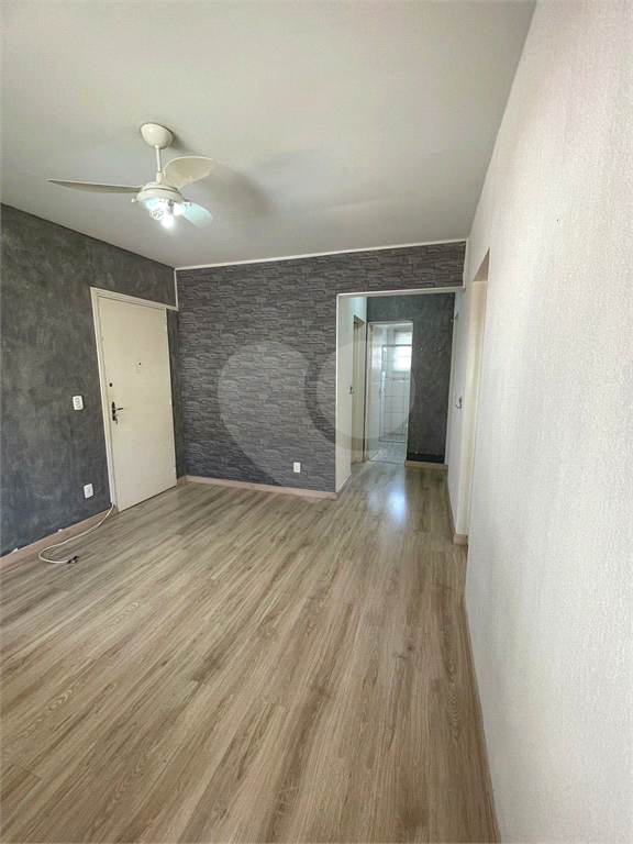 Apartamento à venda com 2 quartos, 57m² - Foto 20