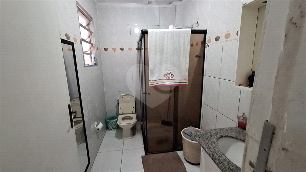 Casa a venda no Pari com 3 dormitórios, sendo 1 suíte, sala, cozinha, 2 banheiros, 1 vaga de garagem,