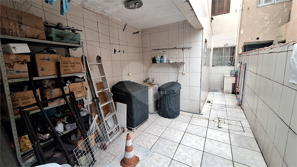 Casa a venda no Pari com 3 dormitórios, sendo 1 suíte, sala, cozinha, 2 banheiros, 1 vaga de garagem,
