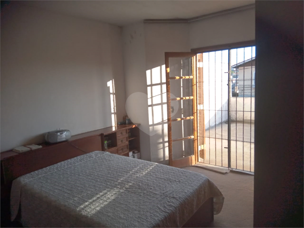Casa à venda com 3 quartos, 161m² - Foto 14