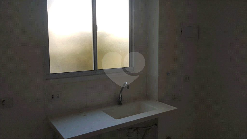 Apartamento Térreo com 2 Quartos em Condomínio com Lazer e Segurança - Trivialli