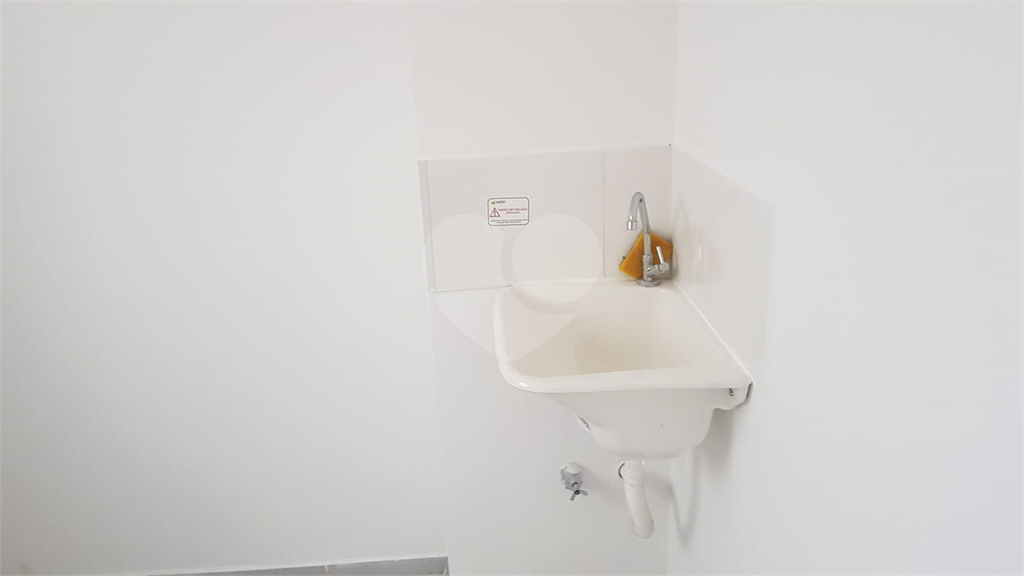 Apartamento Térreo com 2 Quartos em Condomínio com Lazer e Segurança - Trivialli