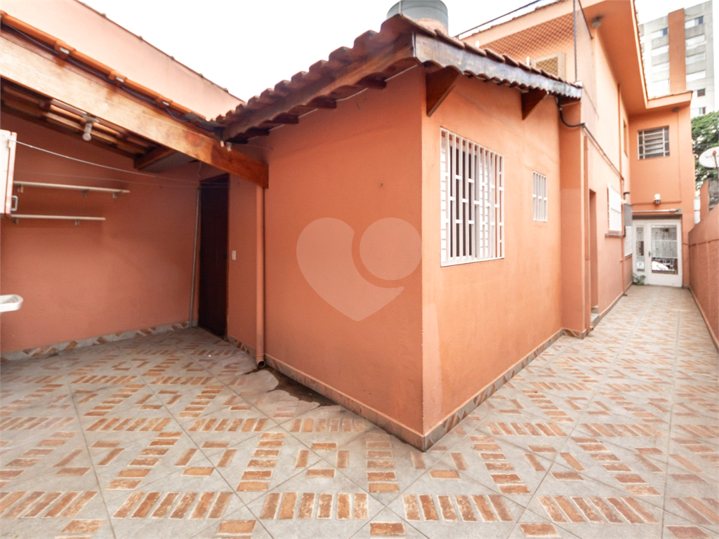 Casa à venda com 3 dormitórios e 2 suítes em Santana, próximo à Av. Braz Leme