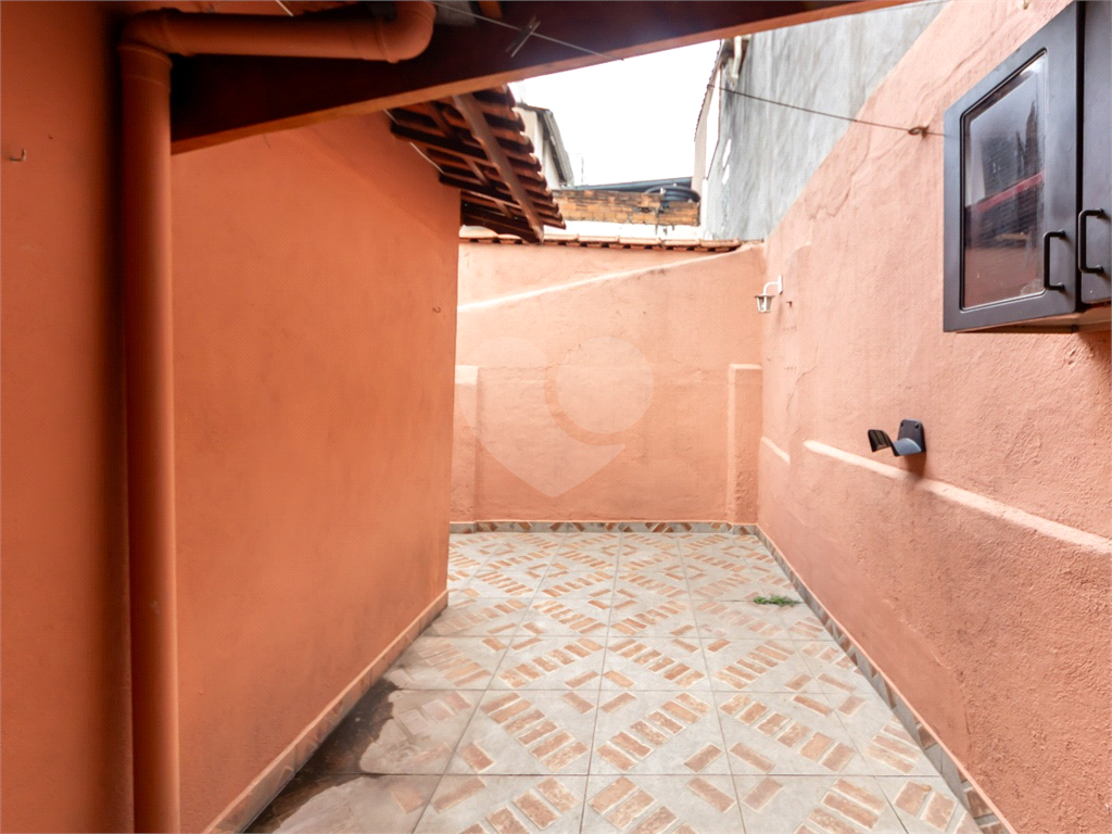 Casa à venda com 3 dormitórios e 2 suítes em Santana, próximo à Av. Braz Leme