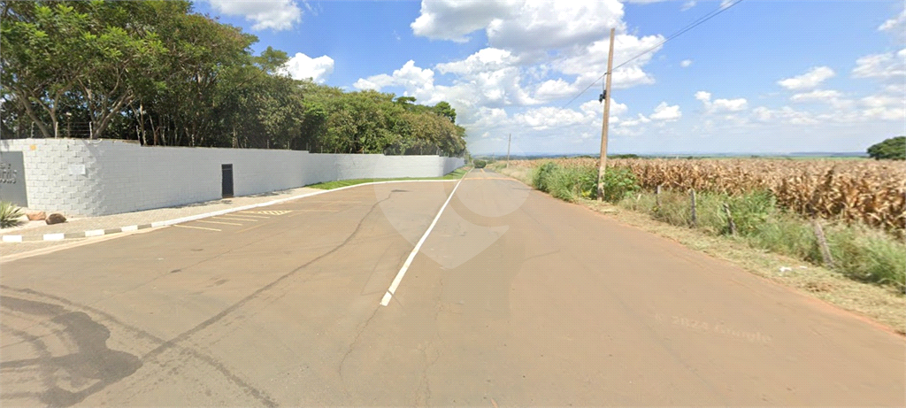 Terreno para venda na Cidade de Artur Nogueira em condomínio fechado.