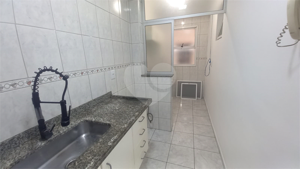 Apartamento à venda com 2 quartos, 68m² - Foto 13