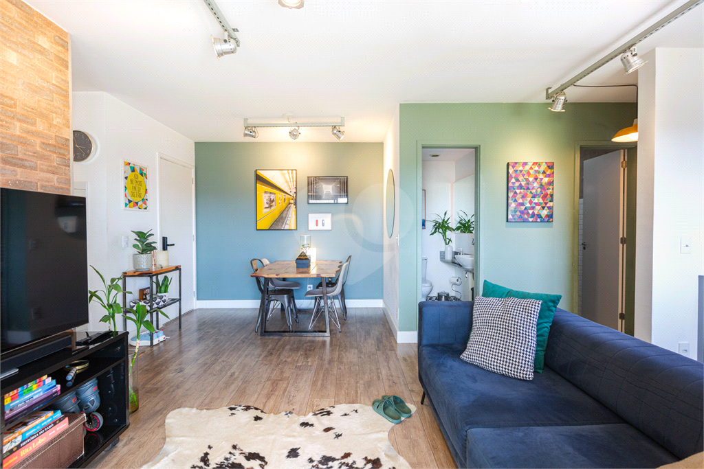 APARTAMENTO À VENDA COM 1 QUARTO - 1 VAGA NA VILA ANÁSTACIO