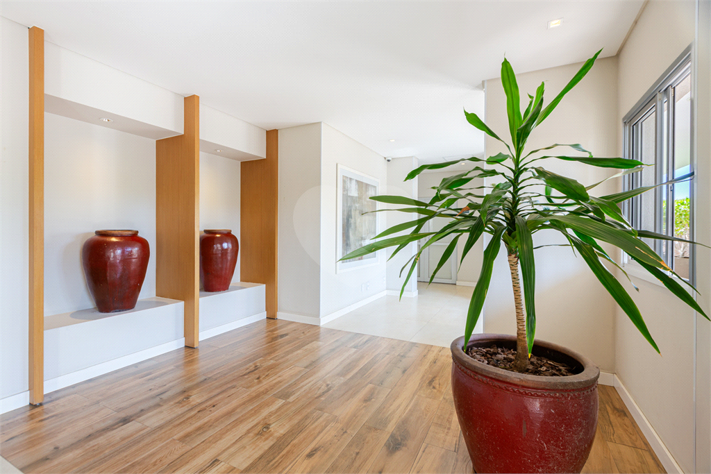 APARTAMENTO À VENDA COM 1 QUARTO - 1 VAGA NA VILA ANÁSTACIO