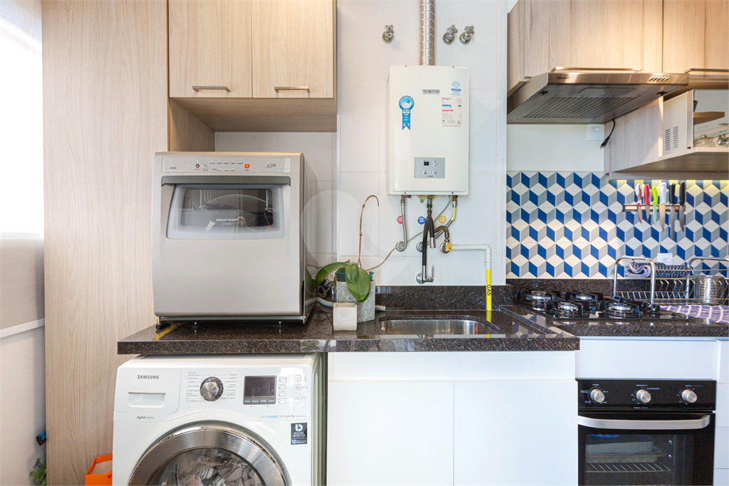 APARTAMENTO À VENDA COM 1 QUARTO - 1 VAGA NA VILA ANÁSTACIO