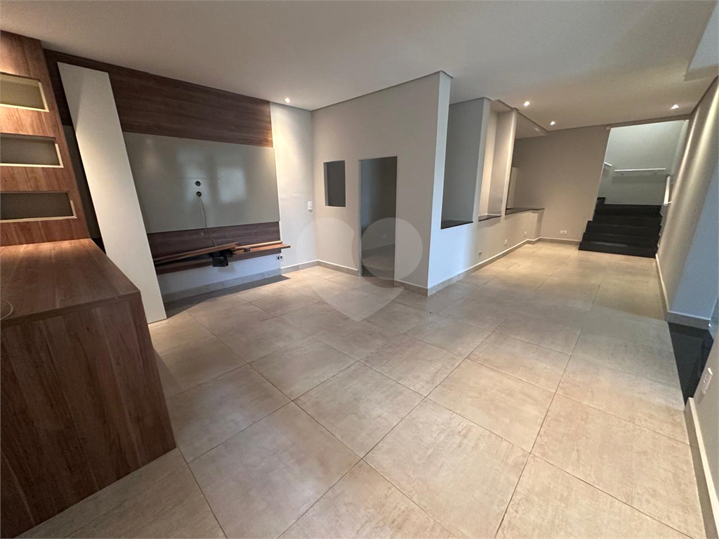 Casa de Condomínio com piscina à venda - conforto e segurança em um só lugar