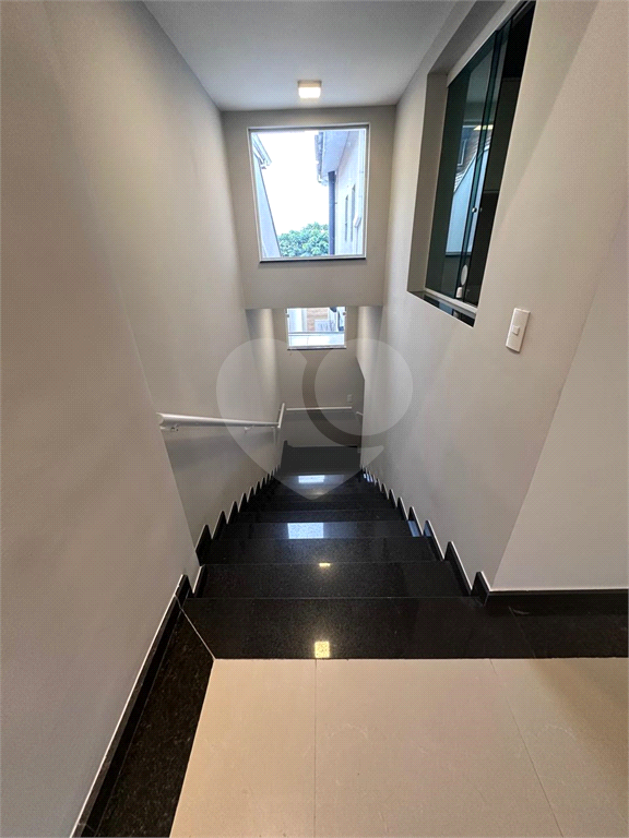 Casa de Condomínio com piscina à venda - conforto e segurança em um só lugar