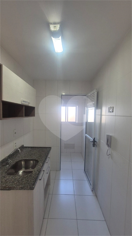 Apartamento para alugar com 3 quartos, 80m² - Foto 5