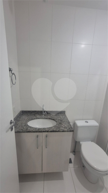 Apartamento para alugar com 3 quartos, 80m² - Foto 23
