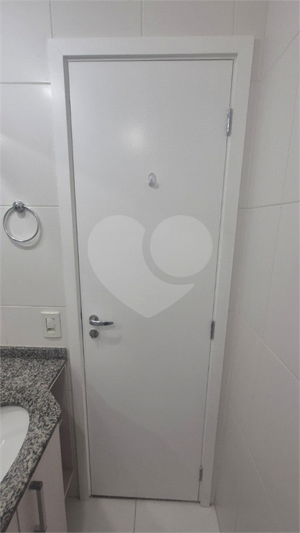 Apartamento para alugar com 3 quartos, 80m² - Foto 21