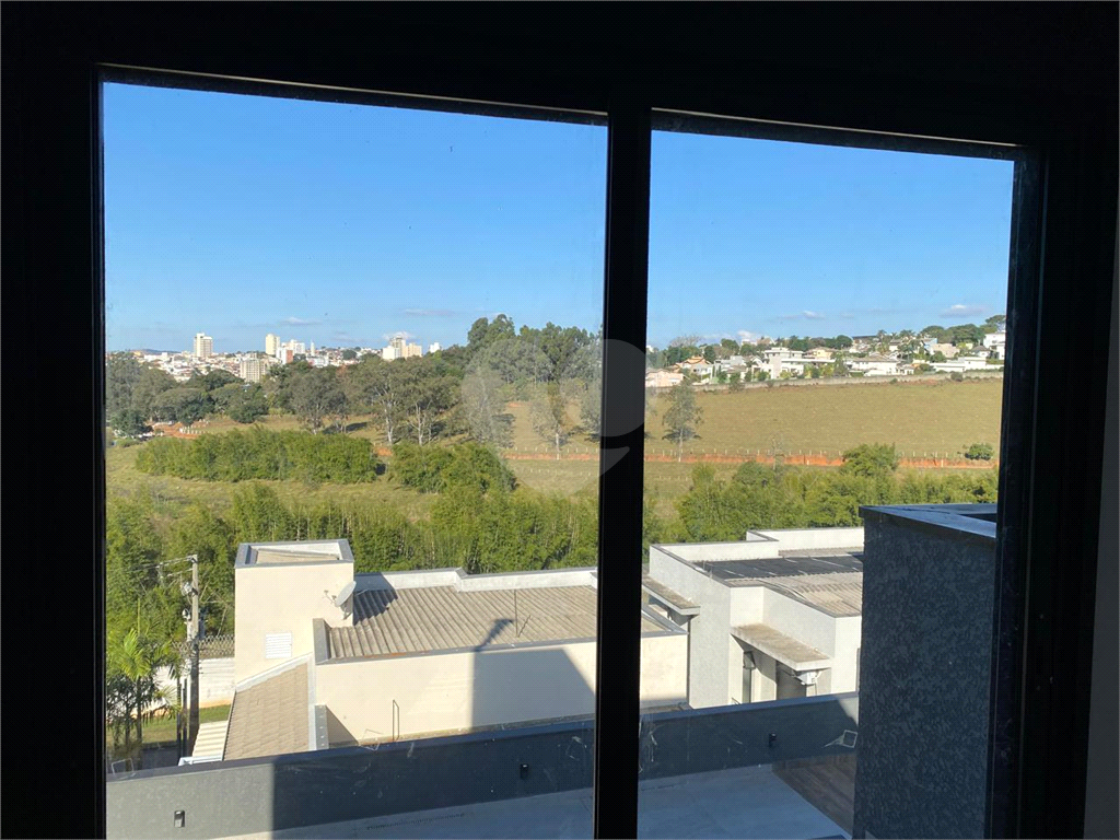 Casa de Condomínio para alugar com 3 quartos, 348m² - Foto 16