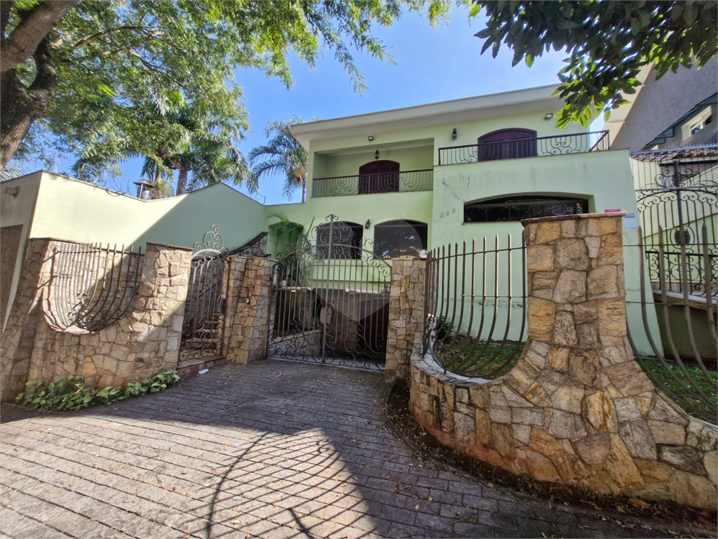 Sobrado, 4 quartos, 498 m² - Foto 1