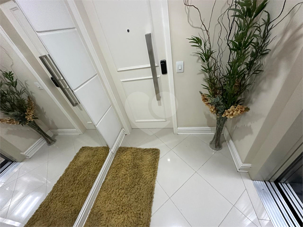 APARTAMENTO em SANTANA