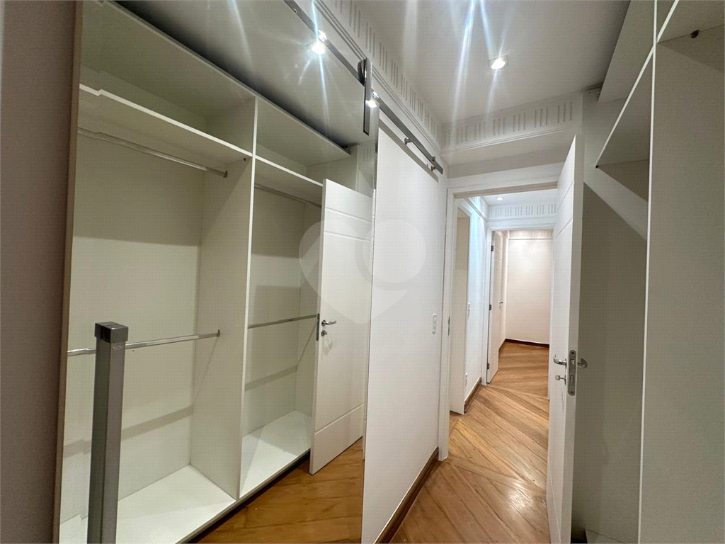 APARTAMENTO em SANTANA