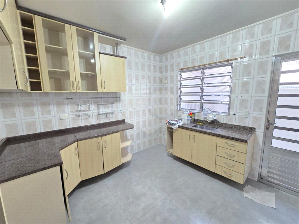 Casa em Condomínio Fechado 